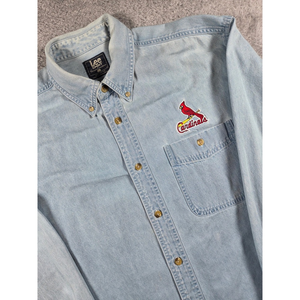 Lee Sport Button Down Shirt Large Light Wash Men Cardinals MLB Denim Long Sleeve